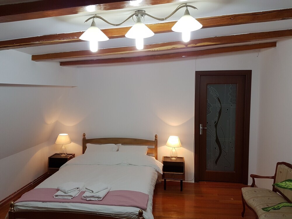 Bucharest Boutique Accommodation - 558