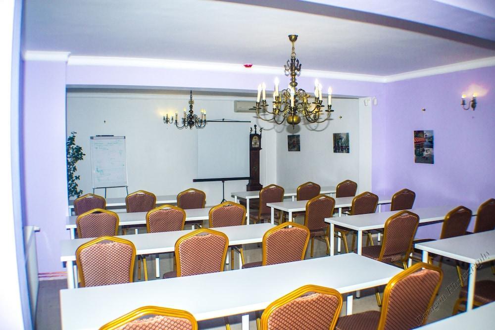 Bucharest Boutique Accommodation - 652