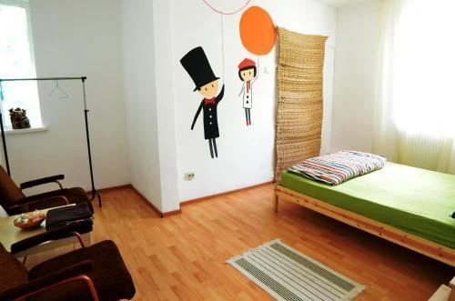 Bucur's Shelter Hostel - 201