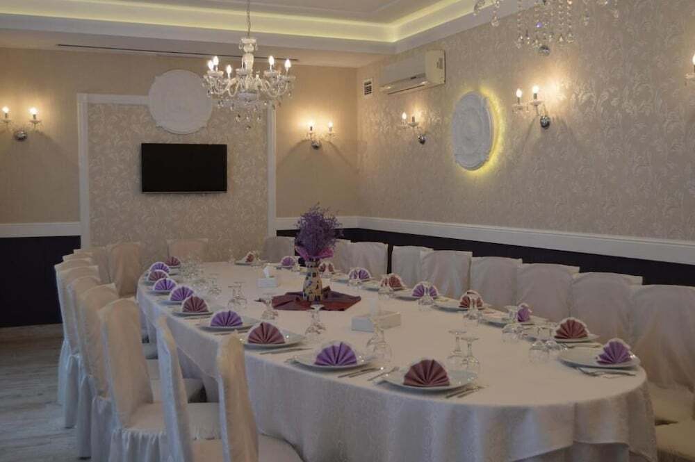 Bulevard Prestige Hotel - 396