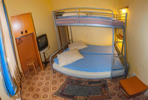 Burg Hostel - 114