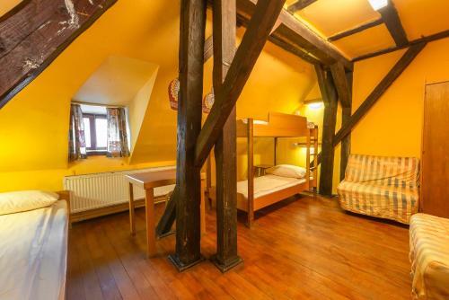 Burg Hostel - 246
