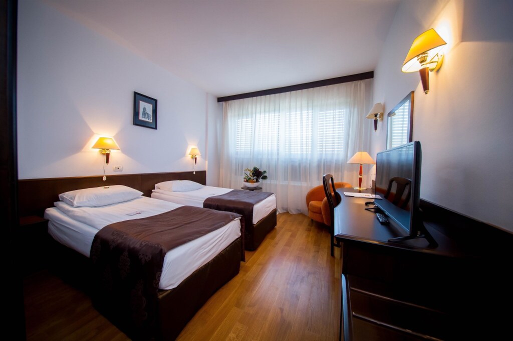 Best Western Central Hotel - 619