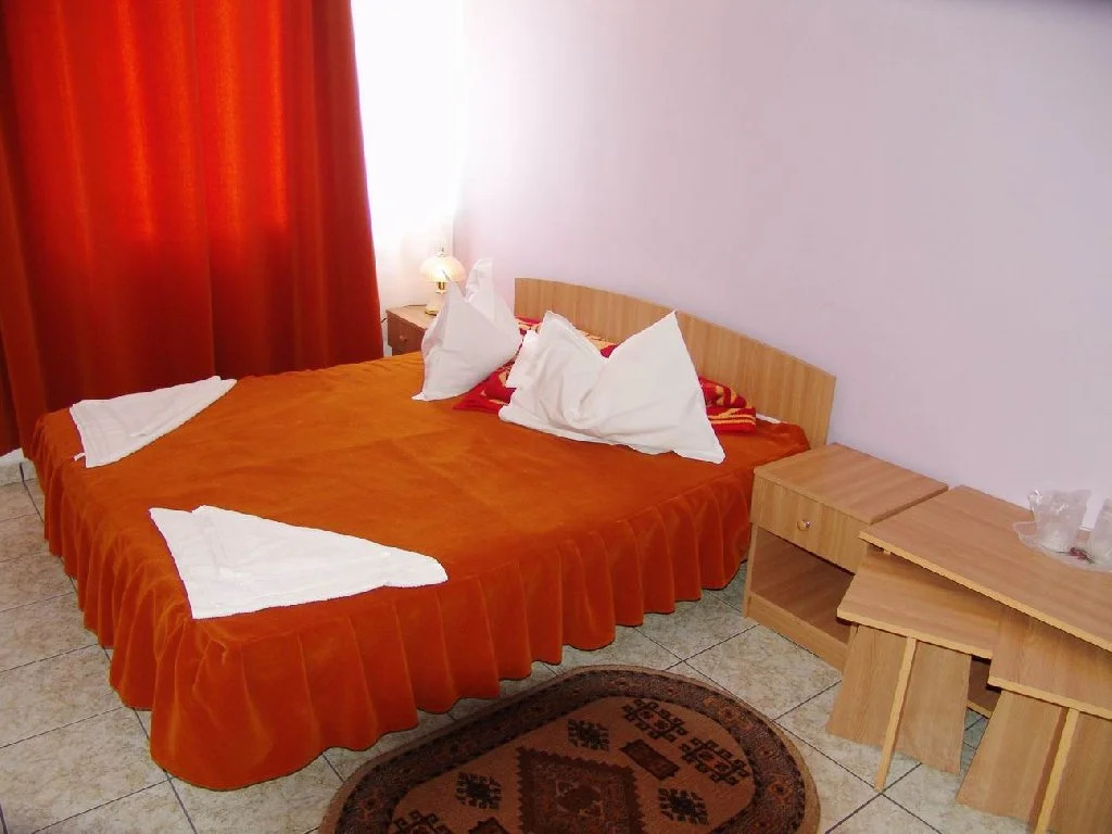 Hotel Camelia - 165