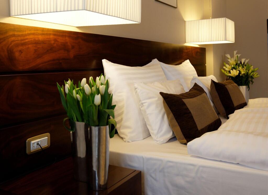 Capital Plaza Hotel - 408