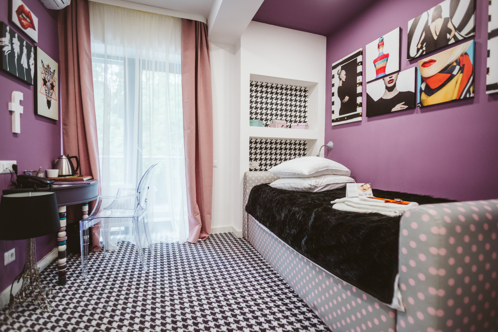 Lol et Lola Hotel - 518