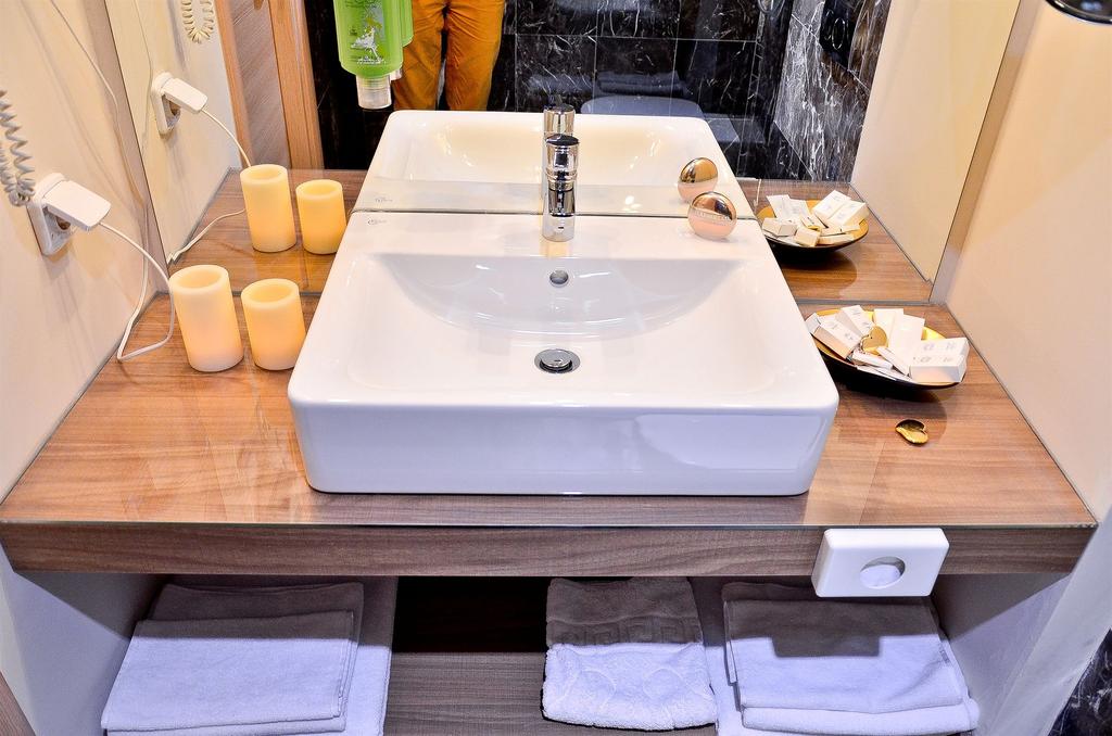 Capitolina City Chic Hotel - 865