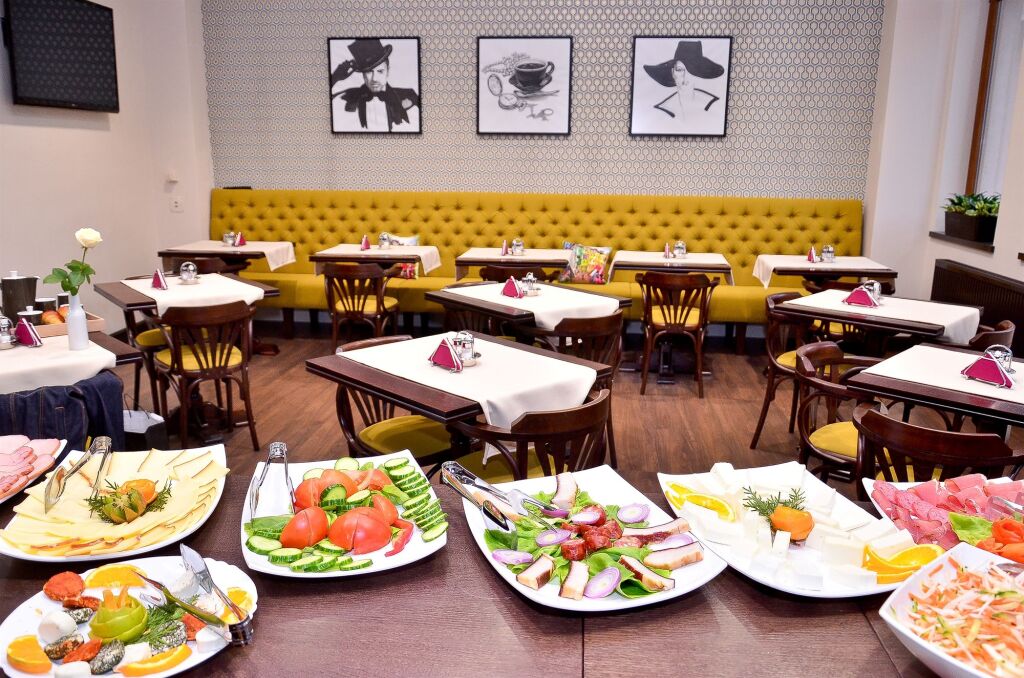 Capitolina City Chic Hotel - 743