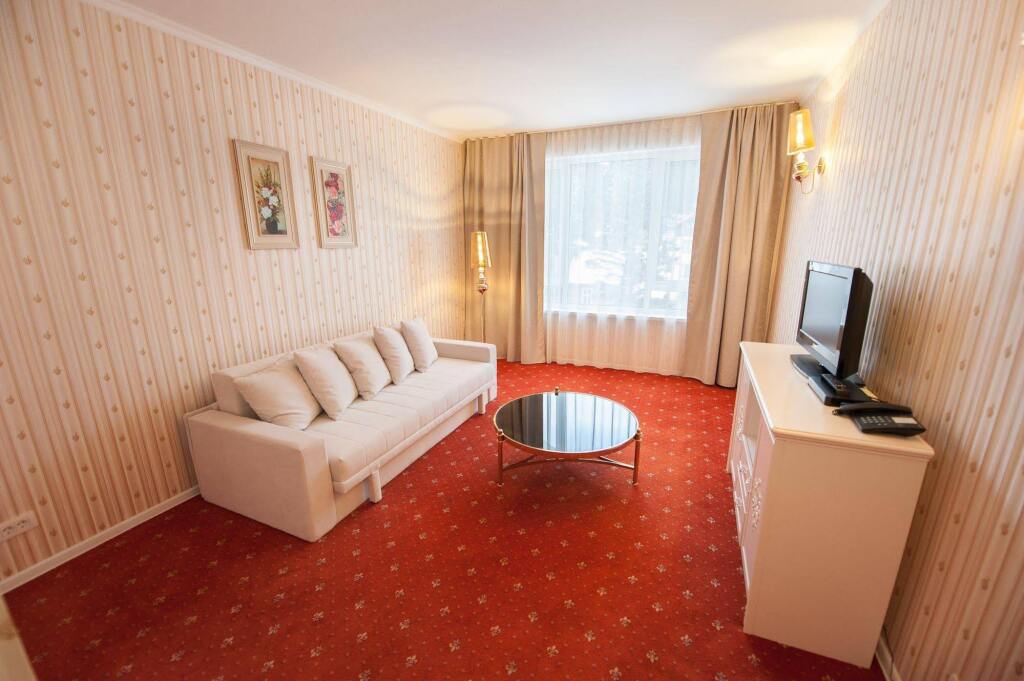 Hotel Carpathia - 684