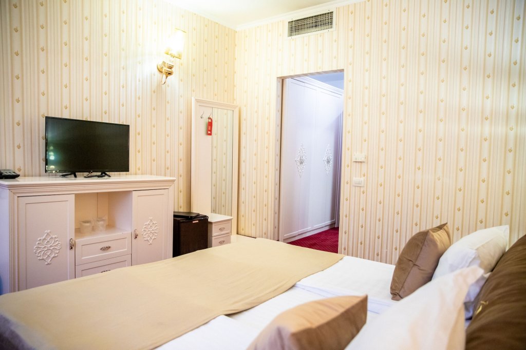 Hotel Carpathia - 636