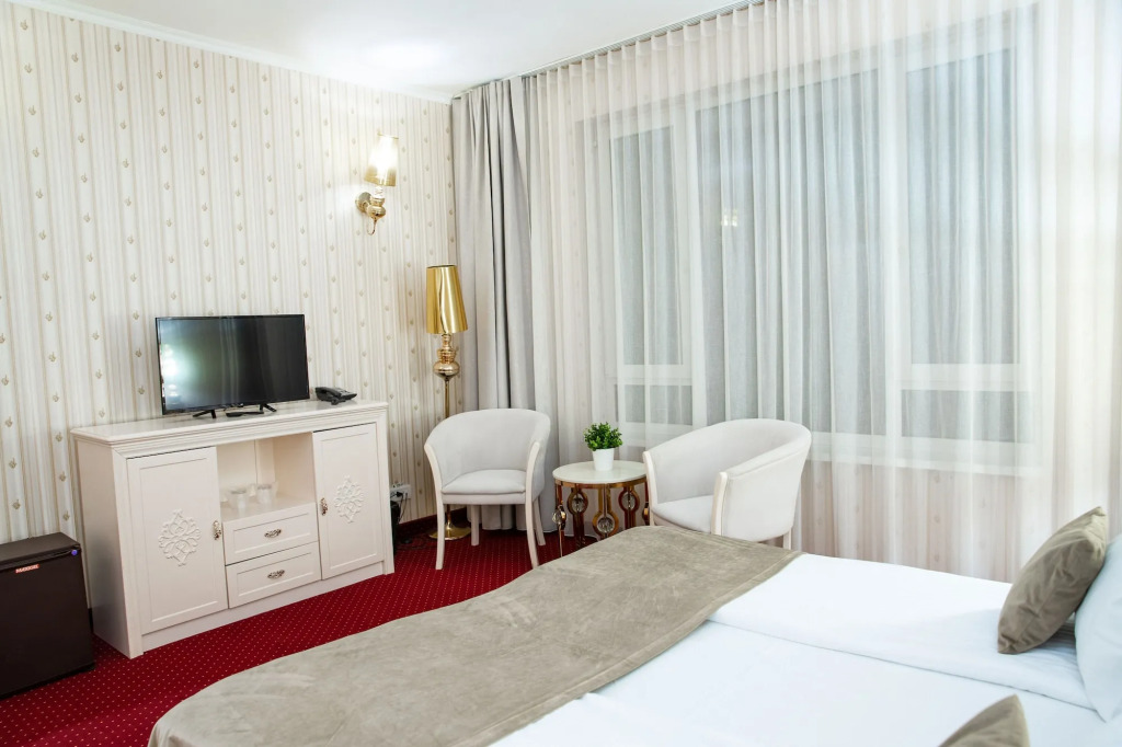 Hotel Carpathia - 280
