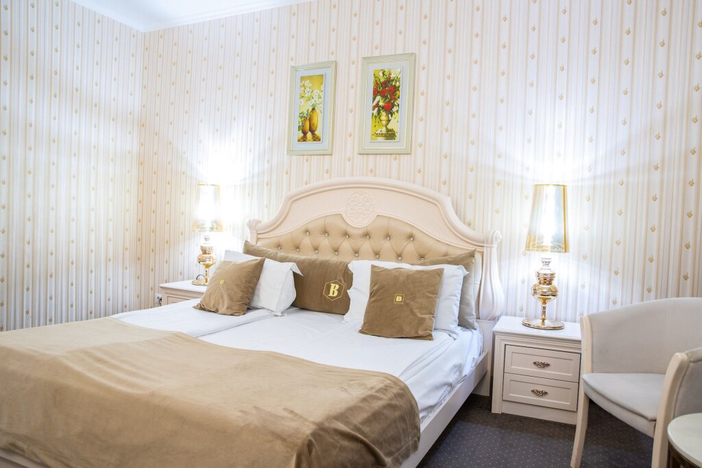 Hotel Carpathia - 972