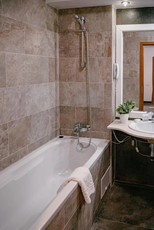 Hotel Carpathia - 607