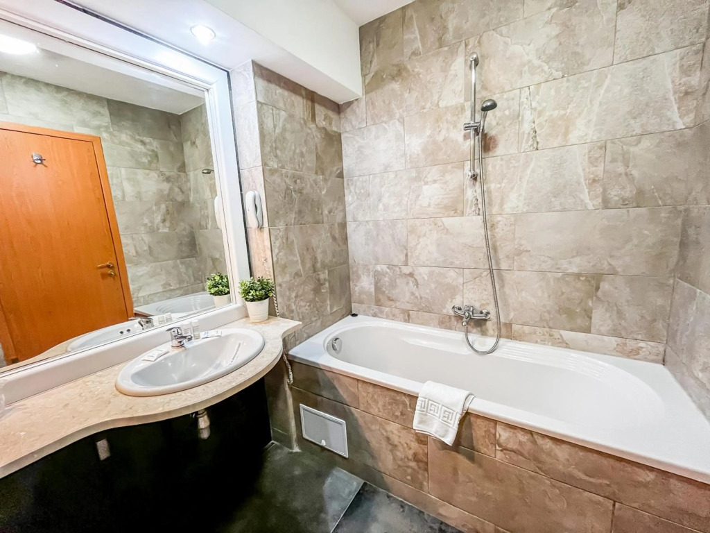 Hotel Carpathia - 422