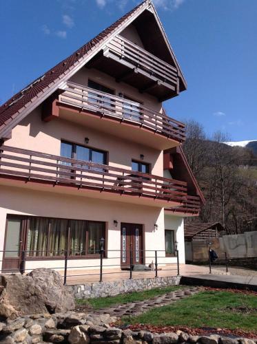 Casa Altfel - 702