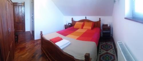 Casa Bunicului - 721