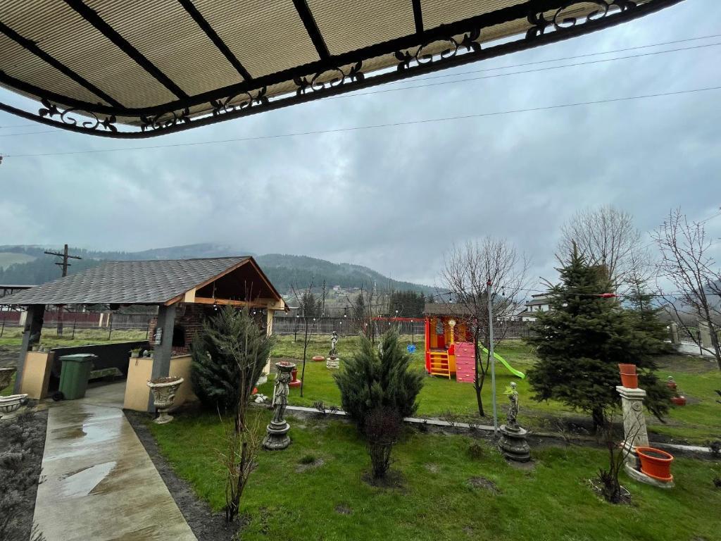 Casa cu Pitici - 49