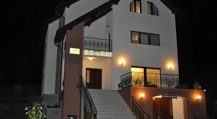 Casa cu Pomi - 561