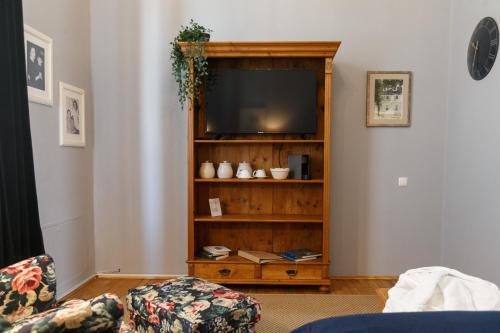 Ratiu House - 228