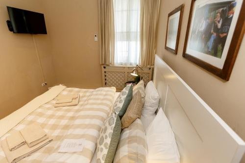 Ratiu House - 437
