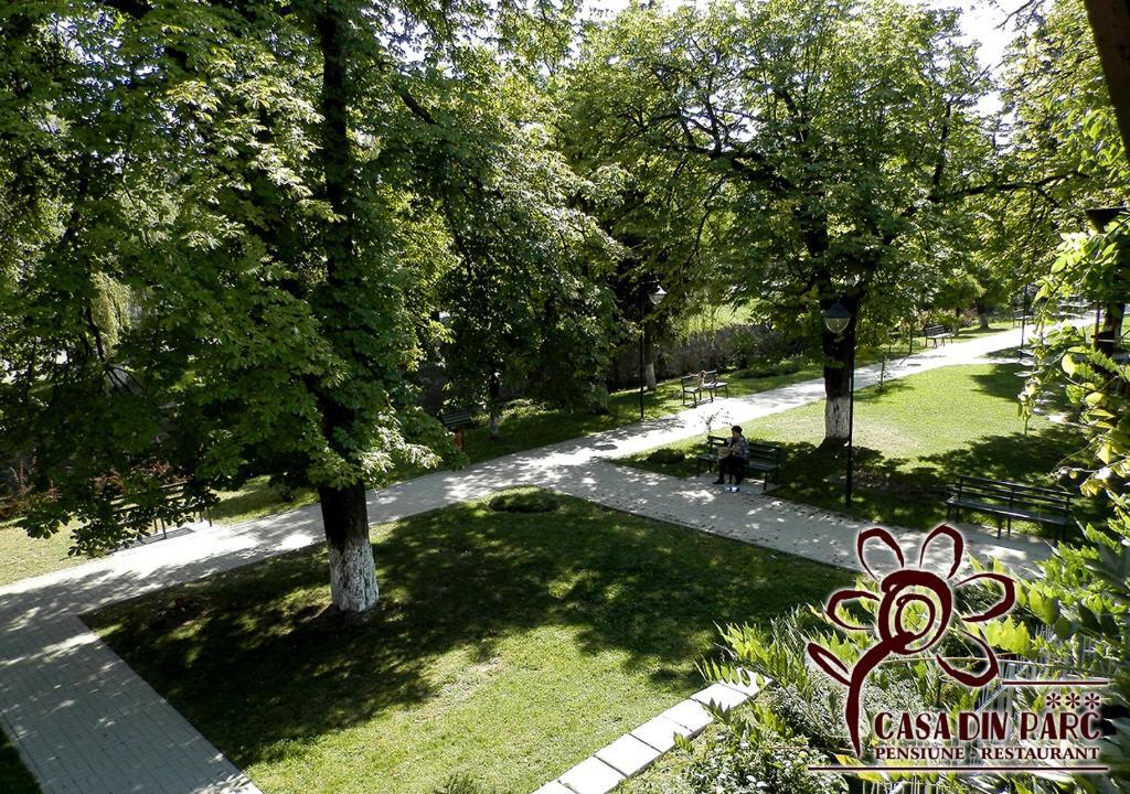 Casa din Parc - 832