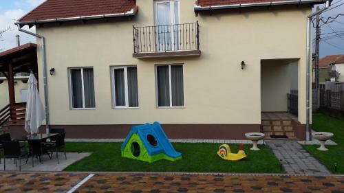 Casa Neluta - 591
