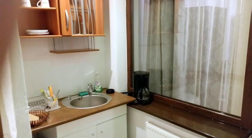 Casa Postavarului - 452