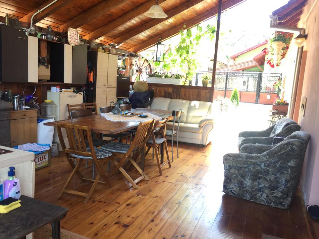 Casa rustica cu terasa - 970