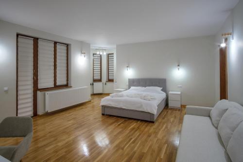 Castelul de Piatra - 604