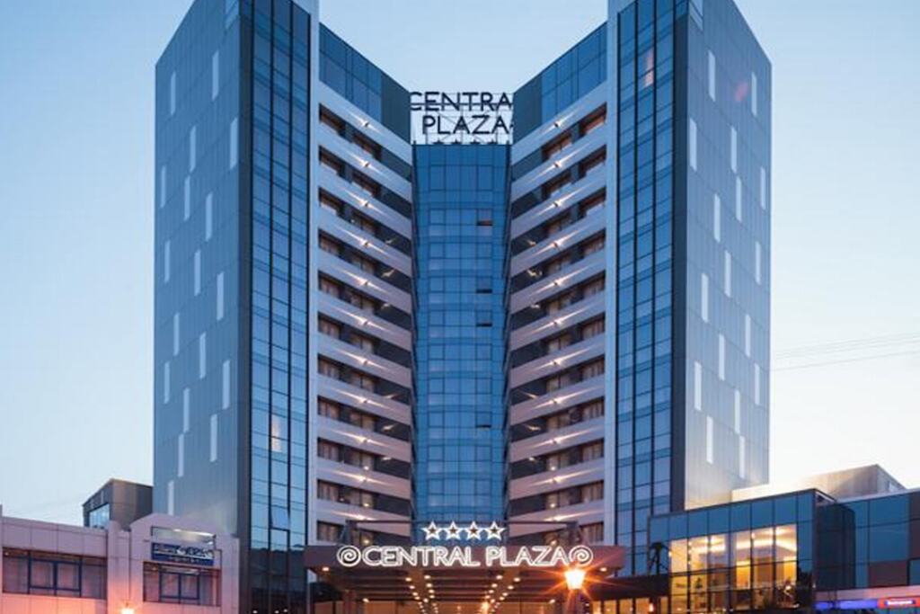 Central Plaza Hotel - 656