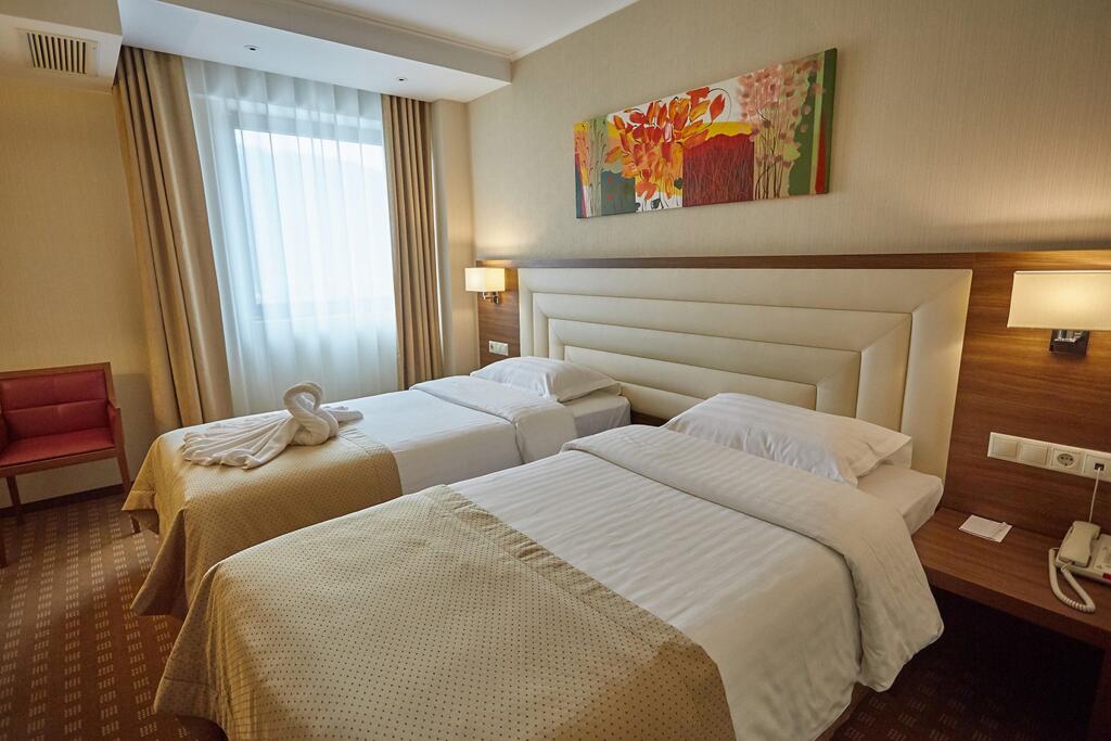 Central Plaza Hotel - 222