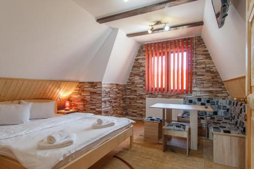 Centrul De Echitatie Poiana Brasov - 509
