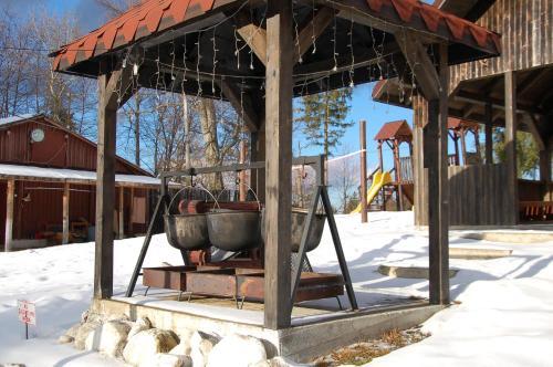 Centrul De Echitatie Poiana Brasov - 551