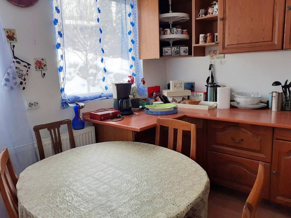 Chalet with 5 Bedrooms in Bu?Teni, with Wonderful Mountain View, Enclosed Garden And Wifi - 829