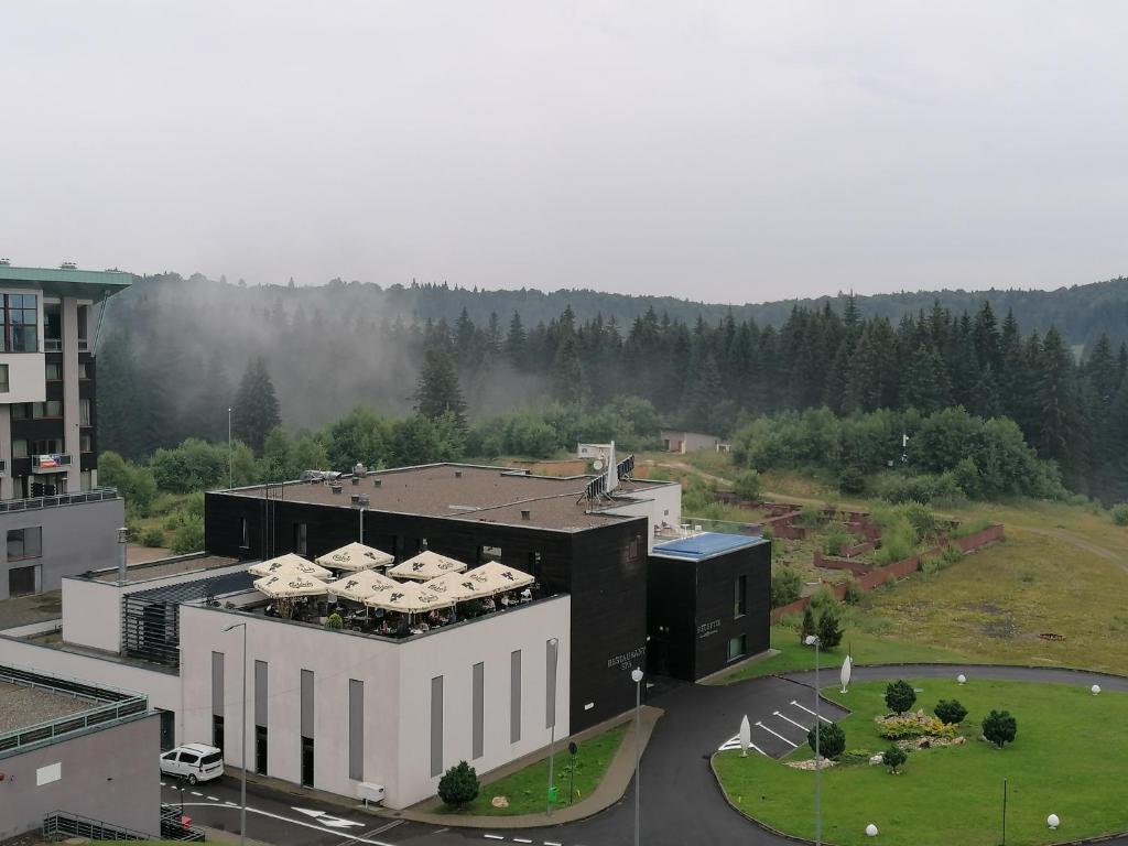 Chic Studio Silver Mountain - 936