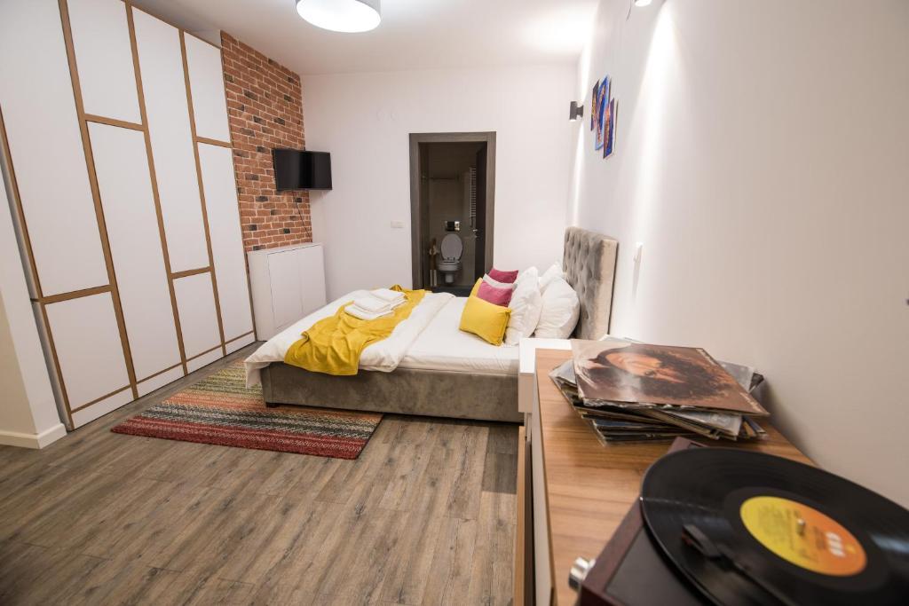 Chic Studio Silver Mountain - 157