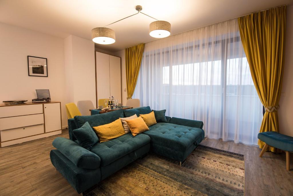 Chic Studio Silver Mountain - 989