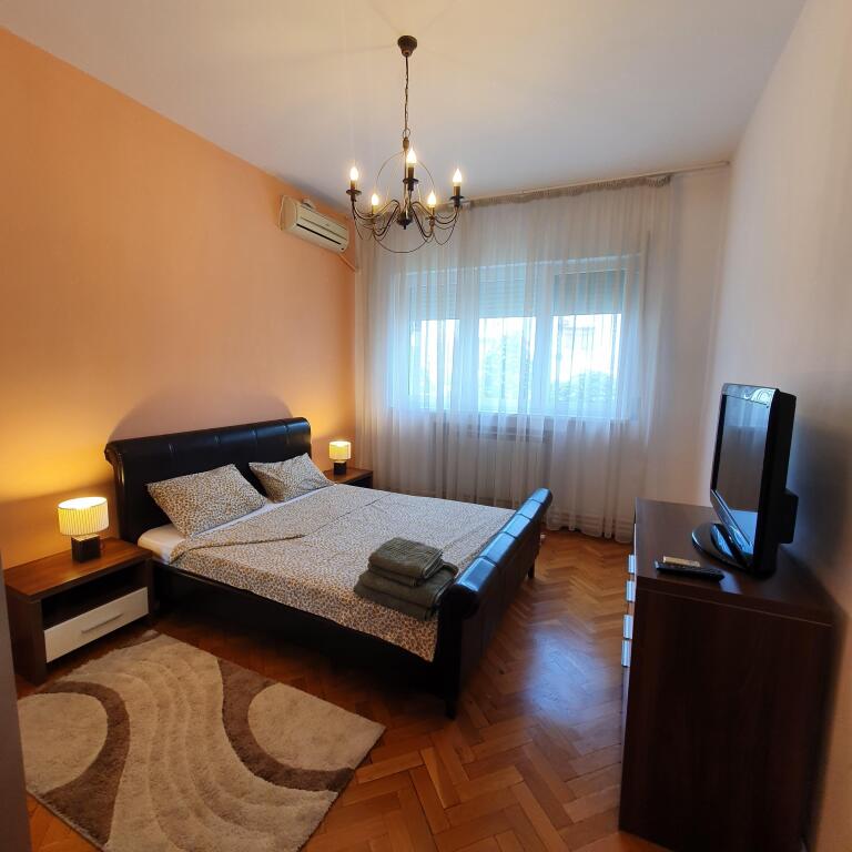 City Center Apartment Apartments - 460