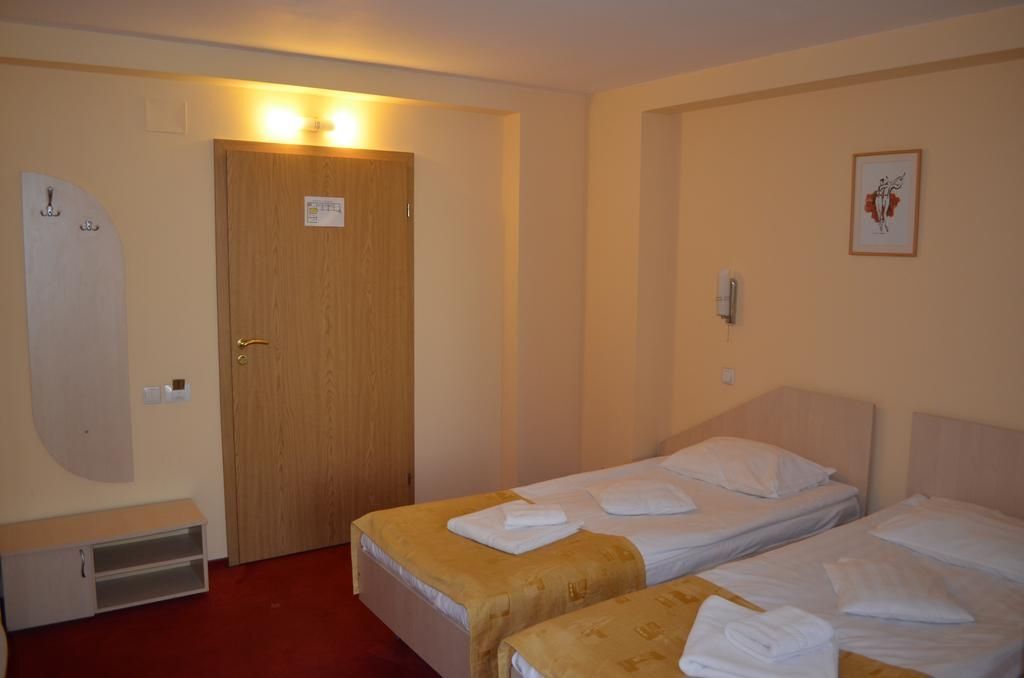 City Center Hotel Brasov - 828