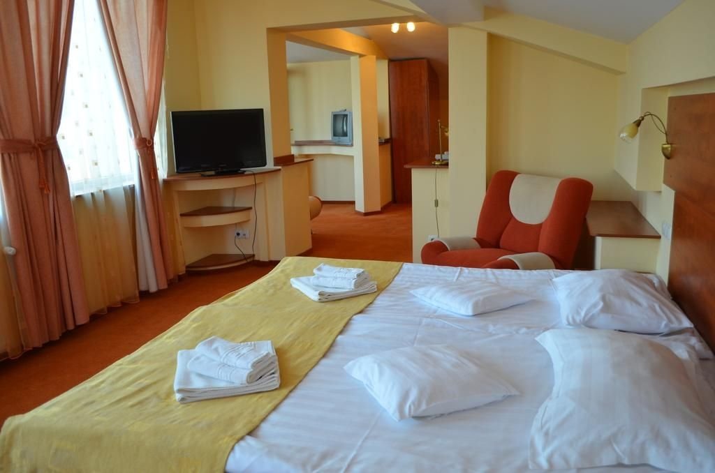 City Center Hotel Brasov - 328