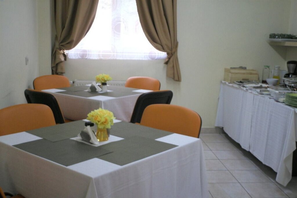 City Hotel Bucharest - 264