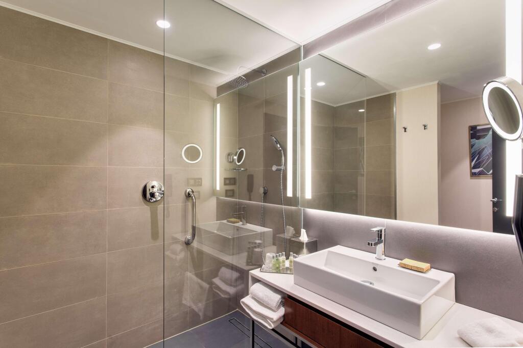 DoubleTree by Hilton Cluj – City Plaza - 433