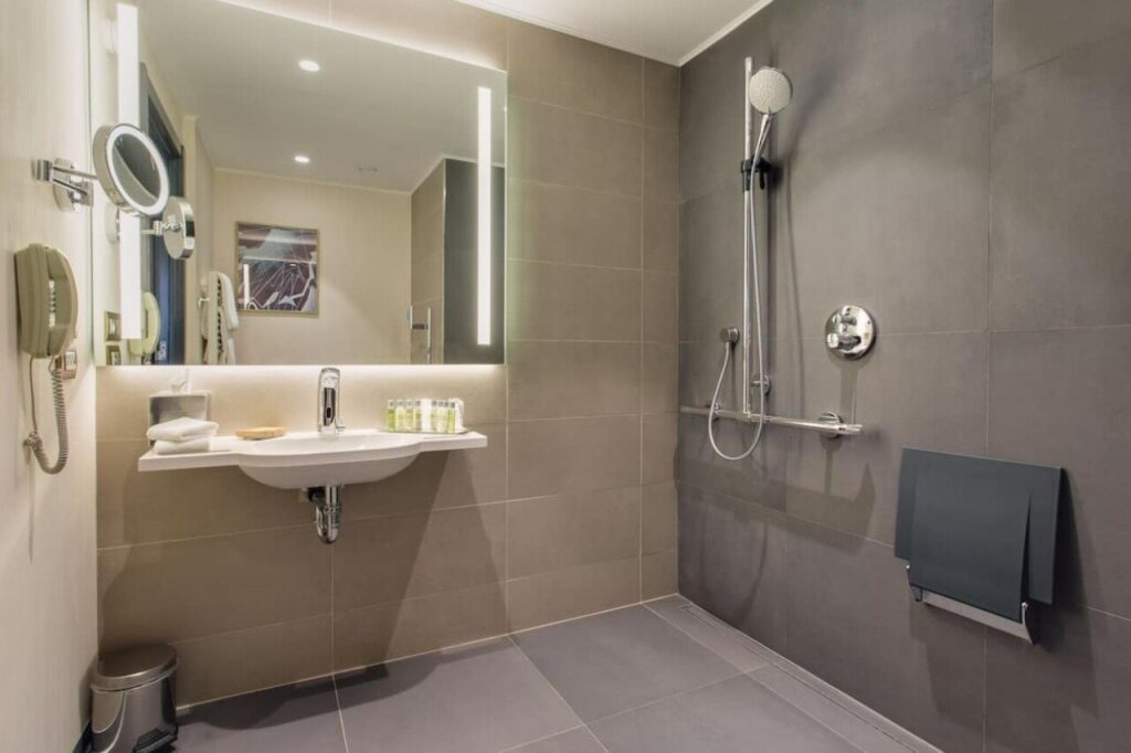 DoubleTree by Hilton Cluj – City Plaza - 675