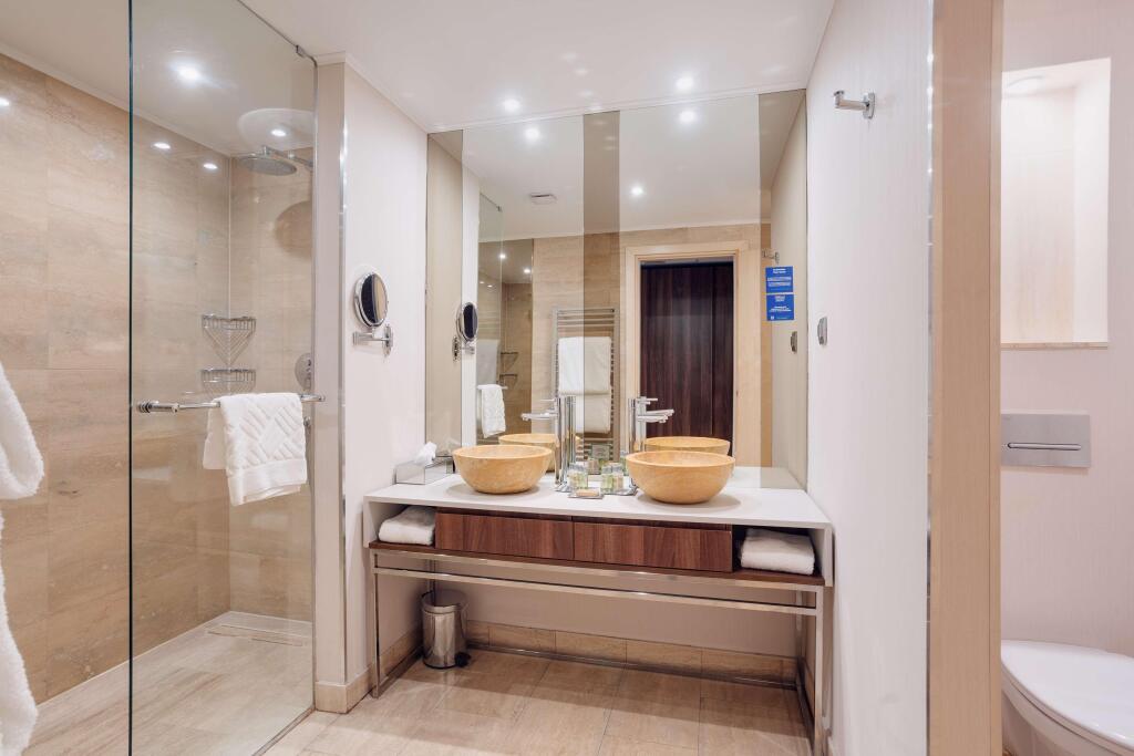 DoubleTree by Hilton Cluj – City Plaza - 221