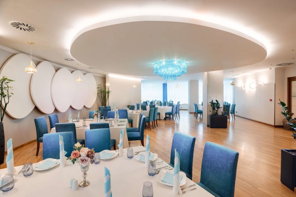 DoubleTree by Hilton Cluj – City Plaza - 8