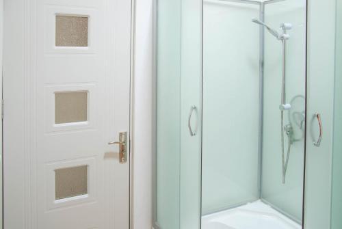 Zamora Bellevue by CityLife Suites - 251