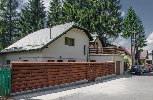 Zamora Bellevue by CityLife Suites - 511