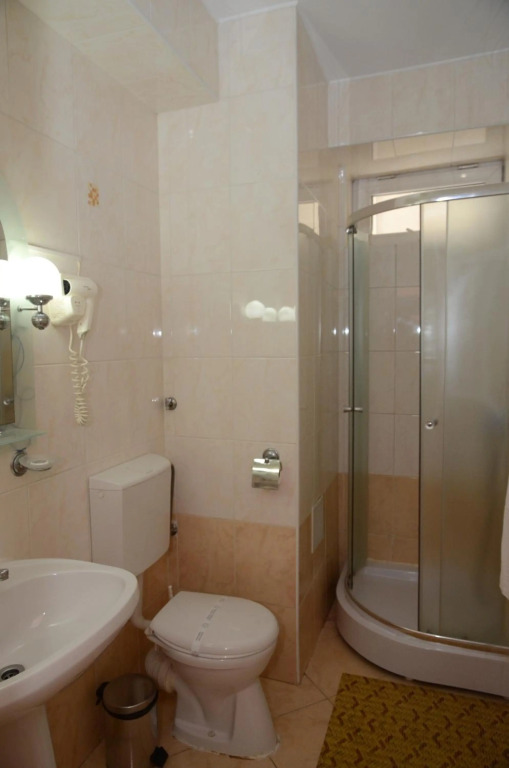 Hotel Class - 162