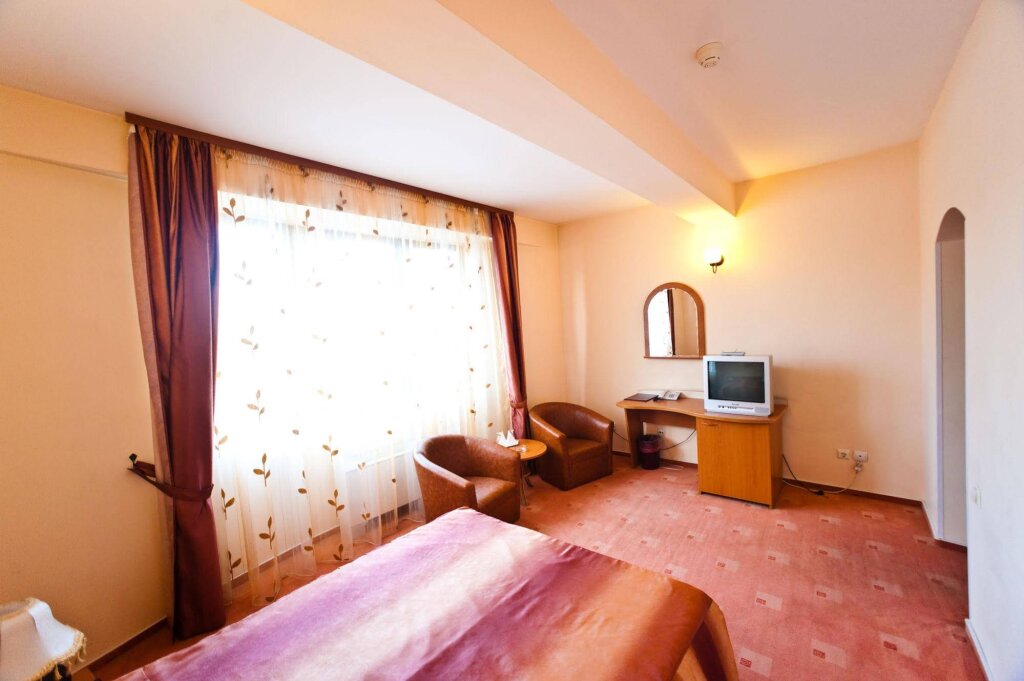 Hotel Class - 620