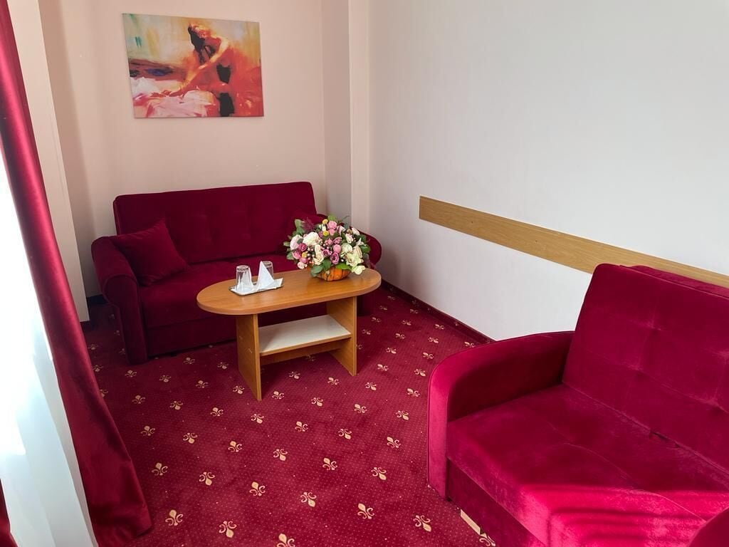 Hotel Class - 605
